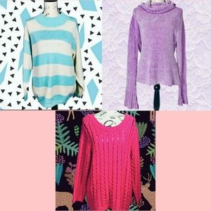 *SOLD* 3 cozy sweaters bundle